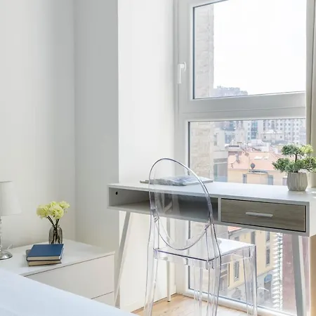 Sunlit 1 Bedroom Via Pirelli * Milán